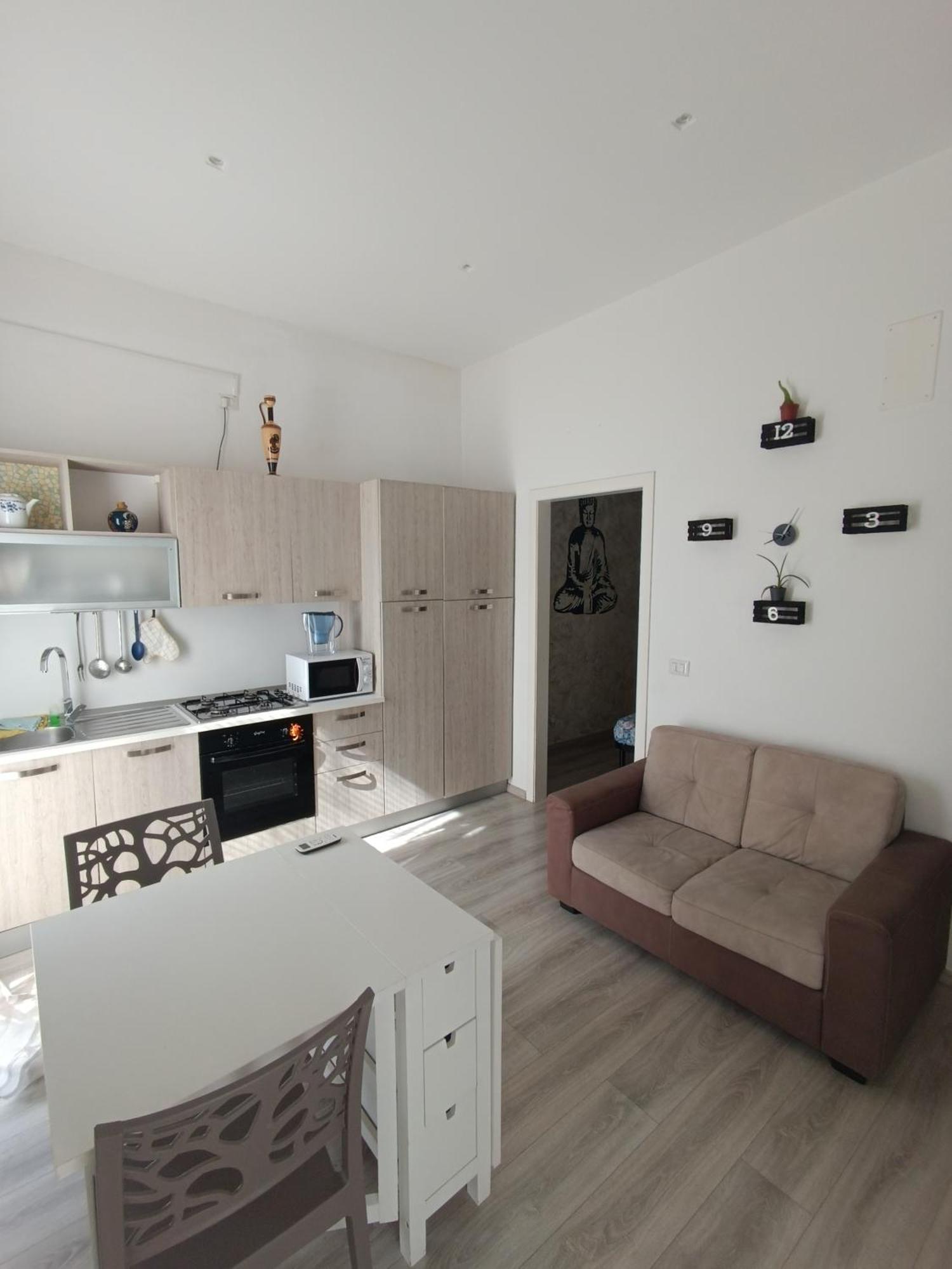 Angolo Di Liberta Appartement Bari Buitenkant foto